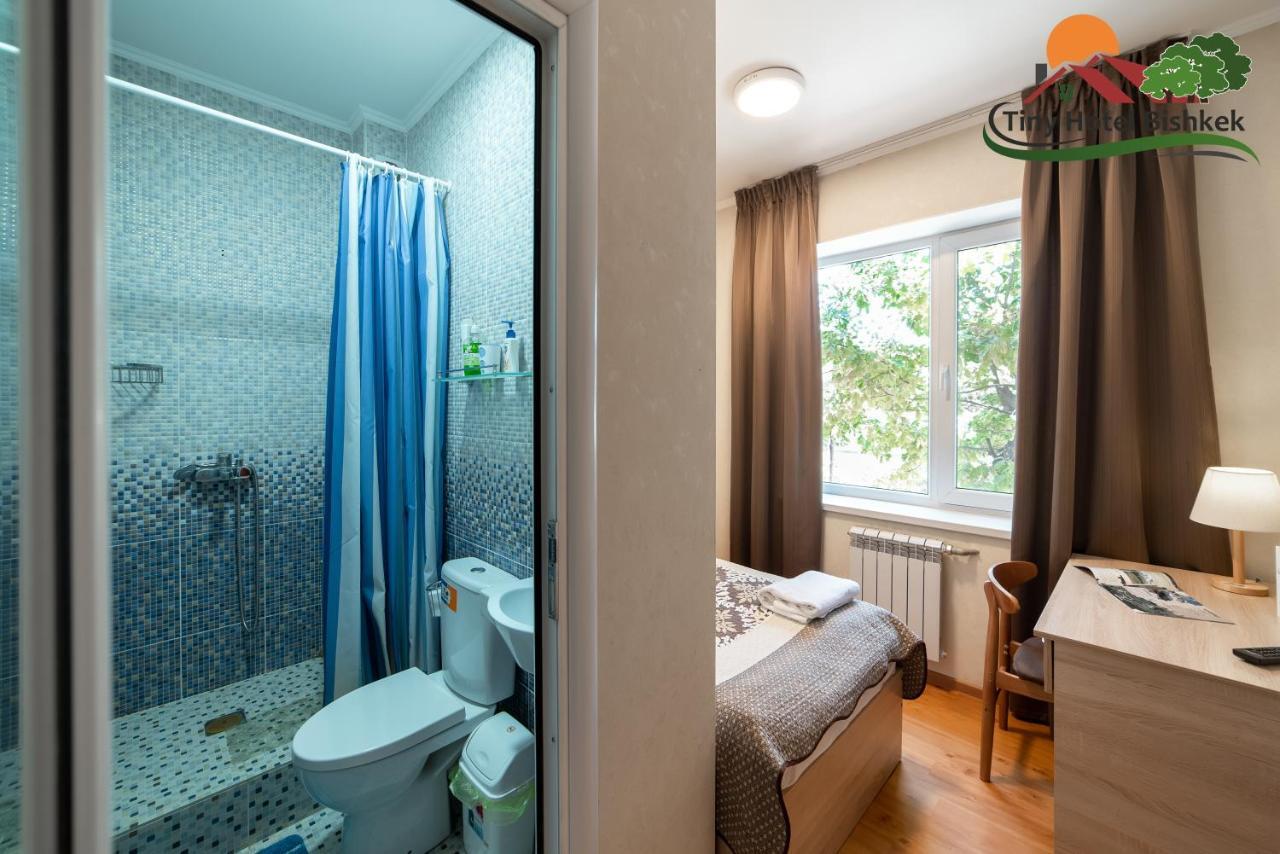 Гостевой дом Tiny Hotel Бишкек Экстерьер фото